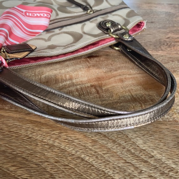 COACH Poppy Metallic Signature Sateen Glam Tote - Picture 7 of 8